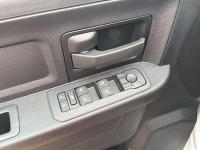2027 RAM 2500 RAM 2500 TRADESMAN CREW CAB 4X4 6'4' BOX