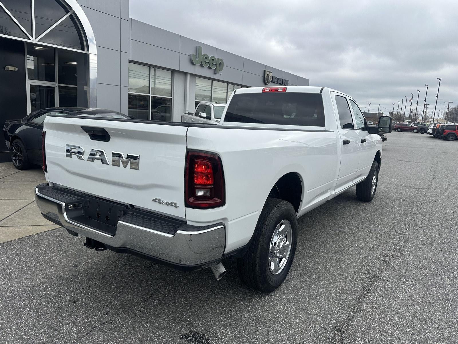 2026 RAM 2500 RAM 2500 TRADESMAN CREW CAB 4X4 6'4' BOX