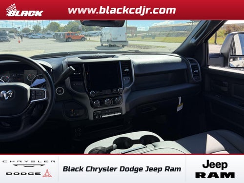2027 RAM 2500 RAM 2500 TRADESMAN CREW CAB 4X4 6'4' BOX