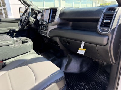 2027 RAM 2500 RAM 2500 TRADESMAN CREW CAB 4X4 6'4' BOX
