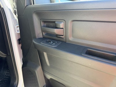 2027 RAM 2500 RAM 2500 TRADESMAN CREW CAB 4X4 6'4' BOX