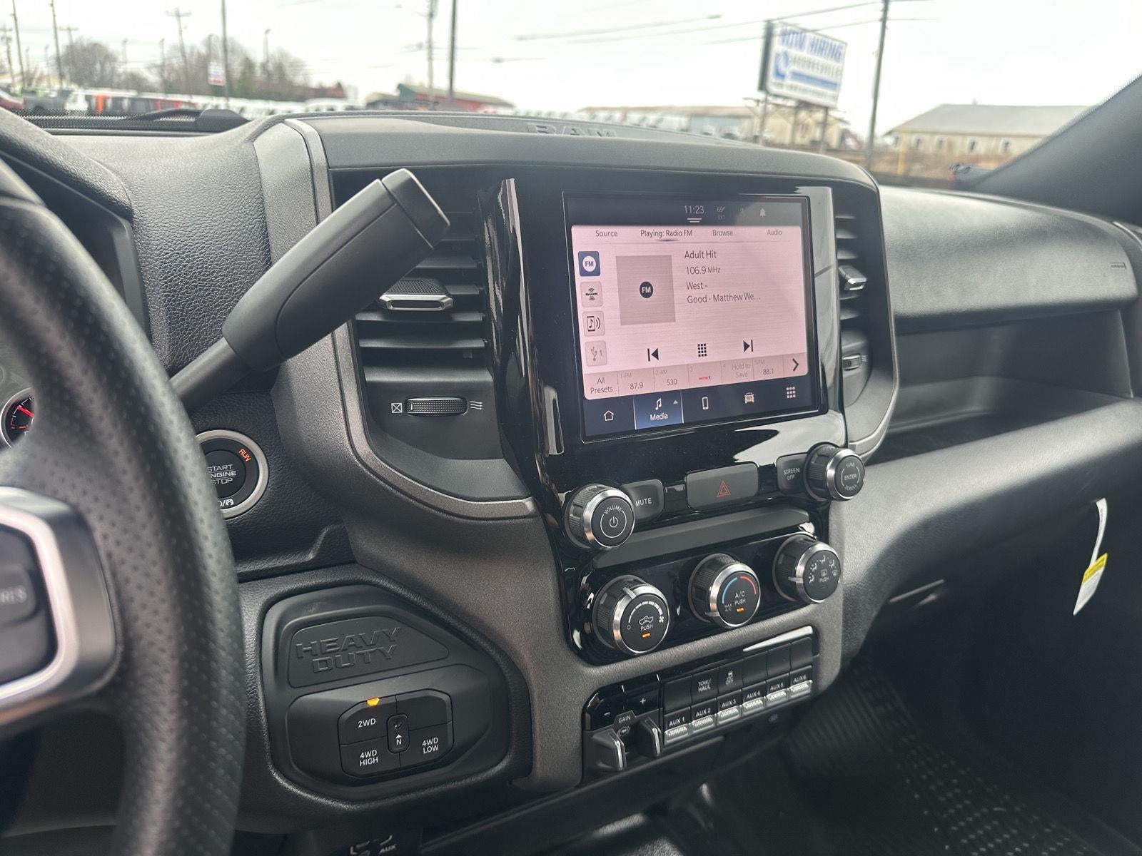 2026 RAM 2500 RAM 2500 TRADESMAN CREW CAB 4X4 6'4' BOX