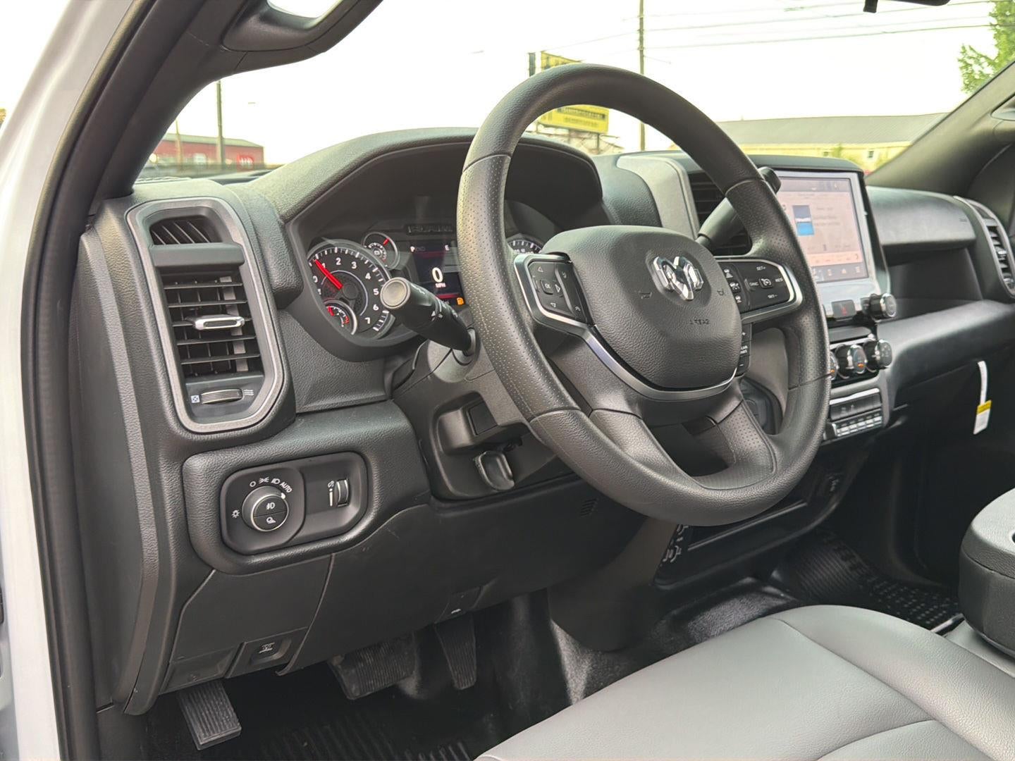 2026 RAM 2500 RAM 2500 TRADESMAN CREW CAB 4X4 6'4' BOX