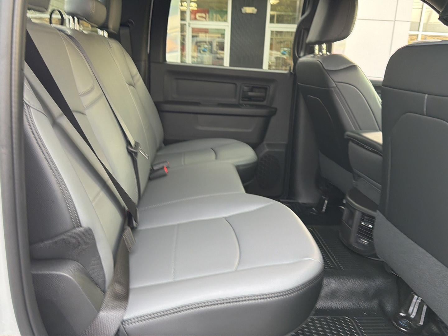 2026 RAM 2500 RAM 2500 TRADESMAN CREW CAB 4X4 6'4' BOX
