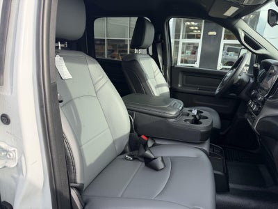 2027 RAM 2500 RAM 2500 TRADESMAN CREW CAB 4X4 6'4' BOX