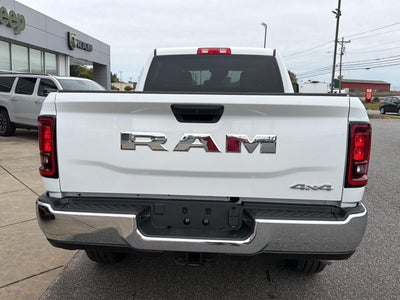 2027 RAM 2500 RAM 2500 TRADESMAN CREW CAB 4X4 6'4' BOX