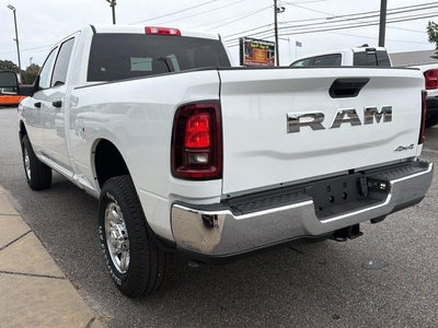 2027 RAM 2500 RAM 2500 TRADESMAN CREW CAB 4X4 6'4' BOX