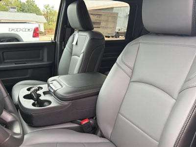 2027 RAM 2500 RAM 2500 TRADESMAN CREW CAB 4X4 6'4' BOX