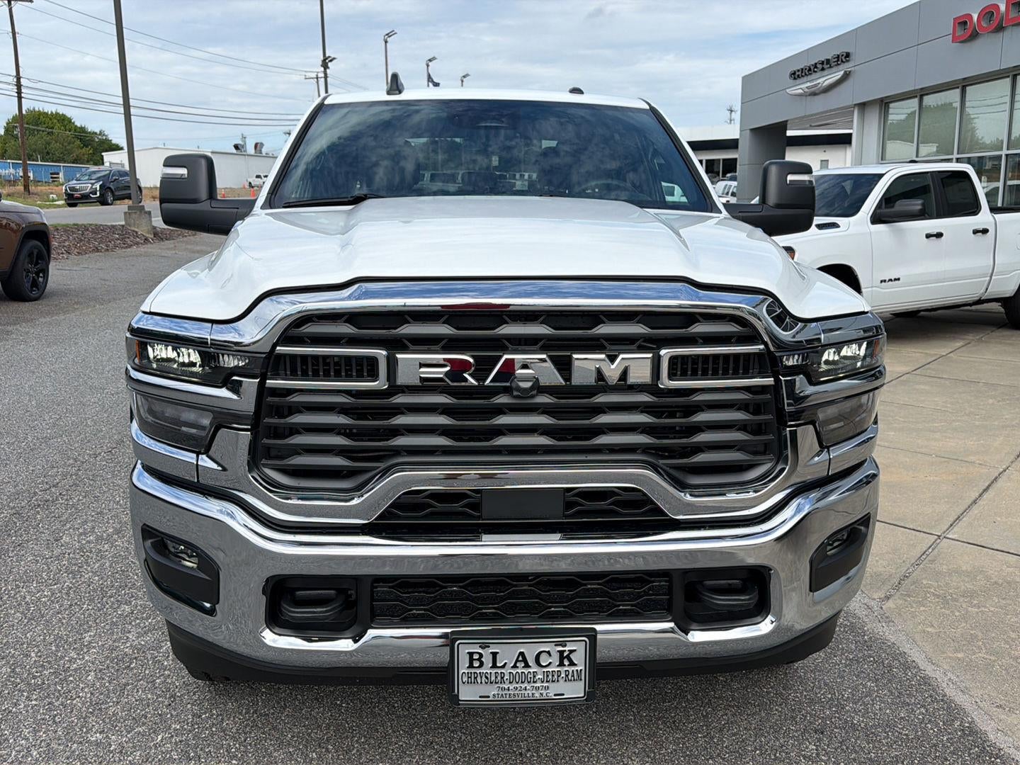 2026 RAM 2500 RAM 2500 TRADESMAN CREW CAB 4X4 6'4' BOX