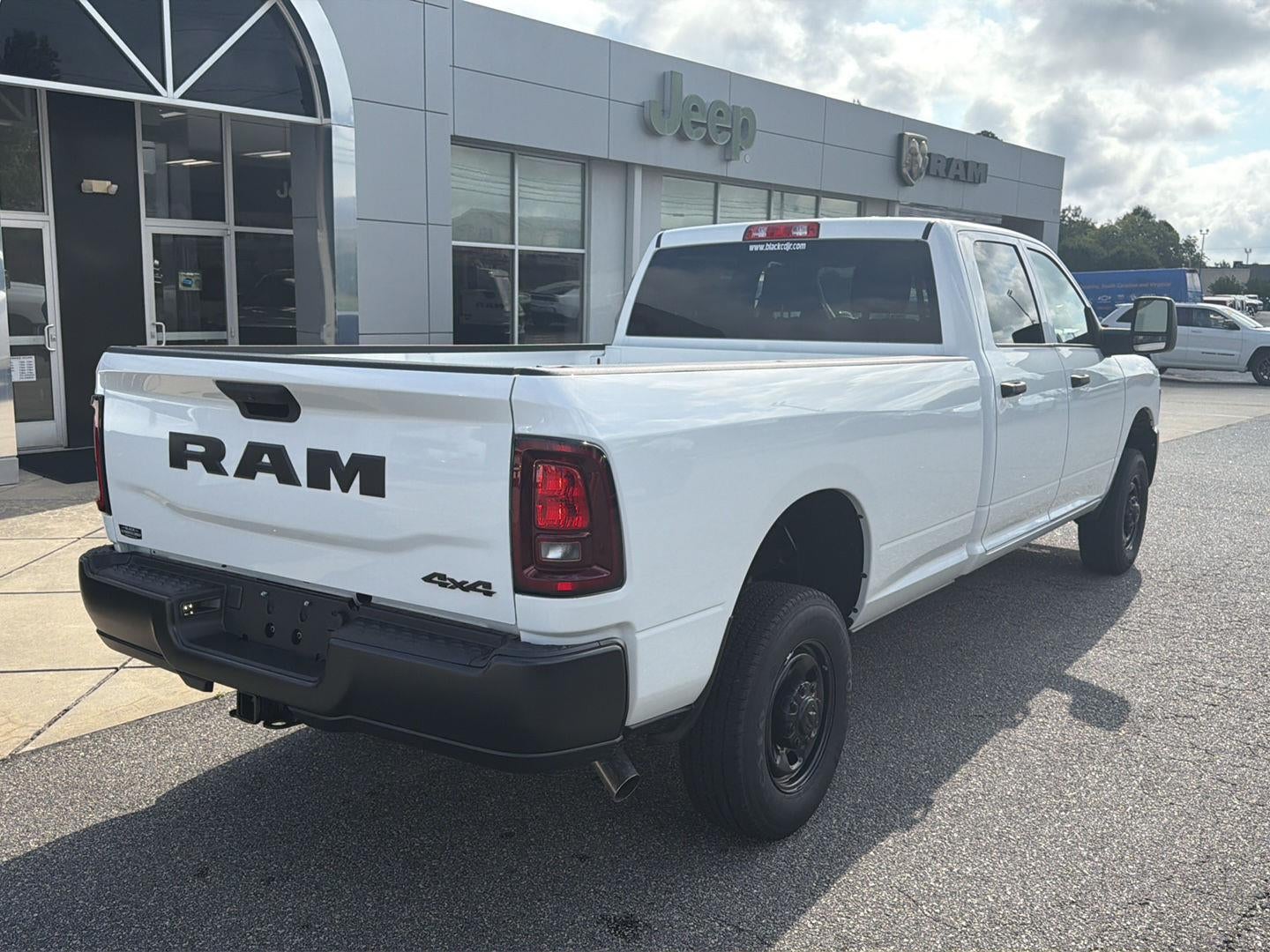 2026 RAM 2500 RAM 2500 TRADESMAN CREW CAB 4X4 8' BOX