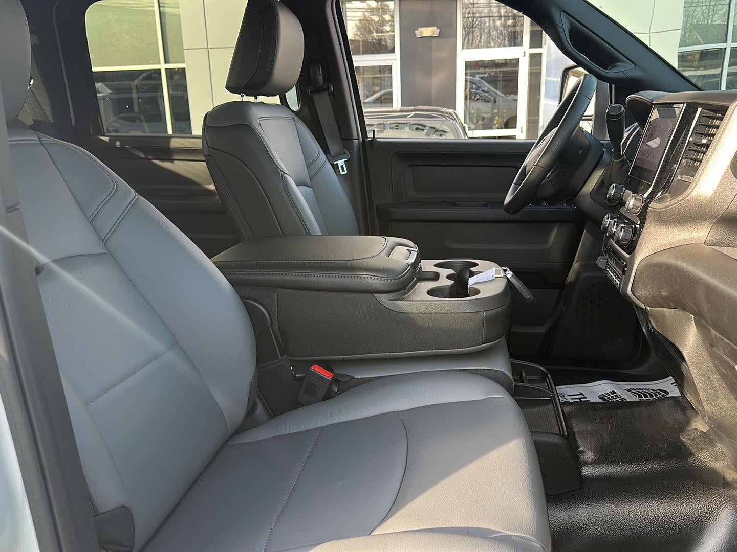 2026 RAM 2500 RAM 2500 TRADESMAN CREW CAB 4X4 8' BOX