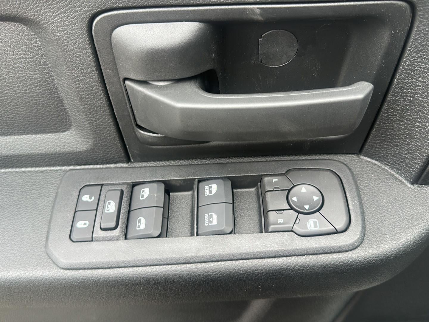 2026 RAM 2500 RAM 2500 TRADESMAN CREW CAB 4X4 8' BOX