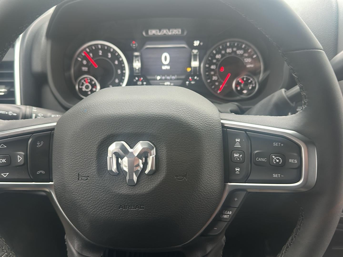 2026 RAM 5500 RAM 5500 BIG HORN CHASSIS REGULAR CAB 4X4 60' CA