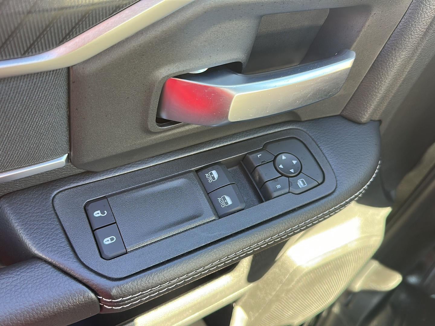 2026 RAM 5500 RAM 5500 BIG HORN CHASSIS REGULAR CAB 4X4 60' CA