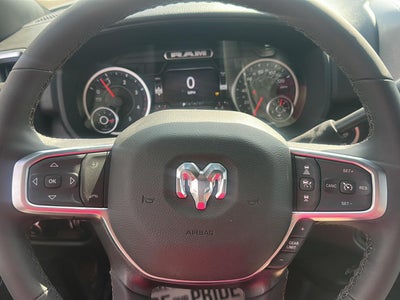 2025 RAM 5500 RAM 5500 BIG HORN CHASSIS REGULAR CAB 4X4 60' CA