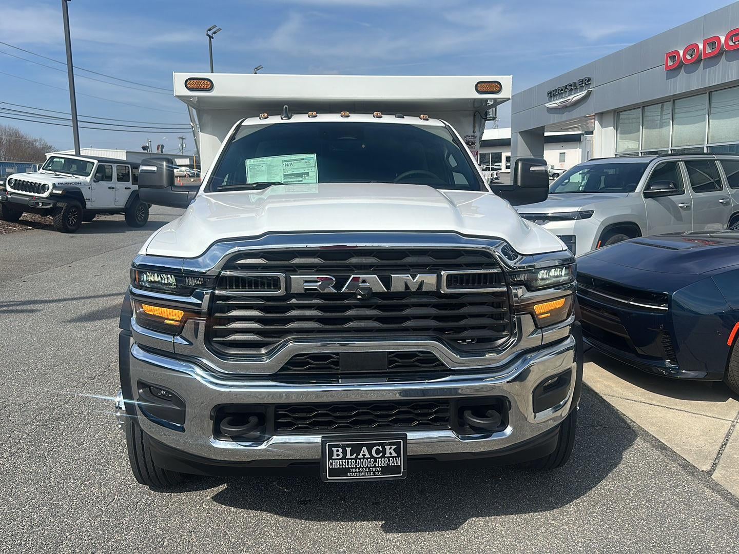 2025 RAM 5500 RAM 5500 BIG HORN CHASSIS REGULAR CAB 4X4 60' CA