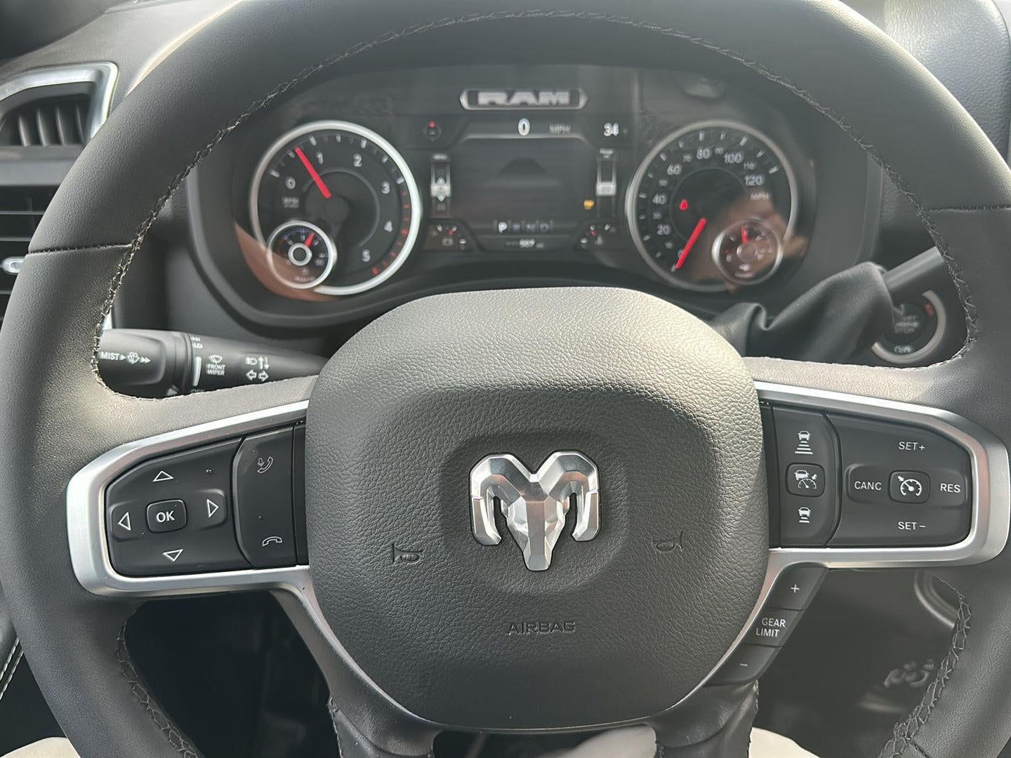 2026 RAM 5500 RAM 5500 BIG HORN CHASSIS REGULAR CAB 4X4 60' CA