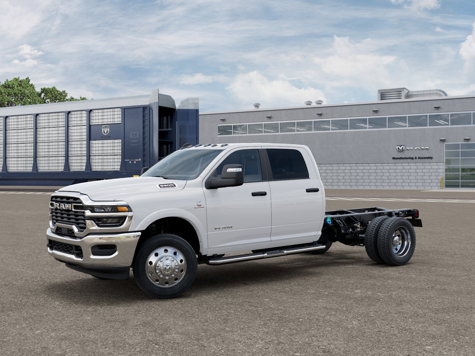 2027 RAM 5500 RAM 5500 BIG HORN CHASSIS CREW CAB 4X4 60' CA