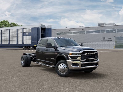 2027 RAM 5500 RAM 5500 BIG HORN CHASSIS CREW CAB 4X4 60' CA