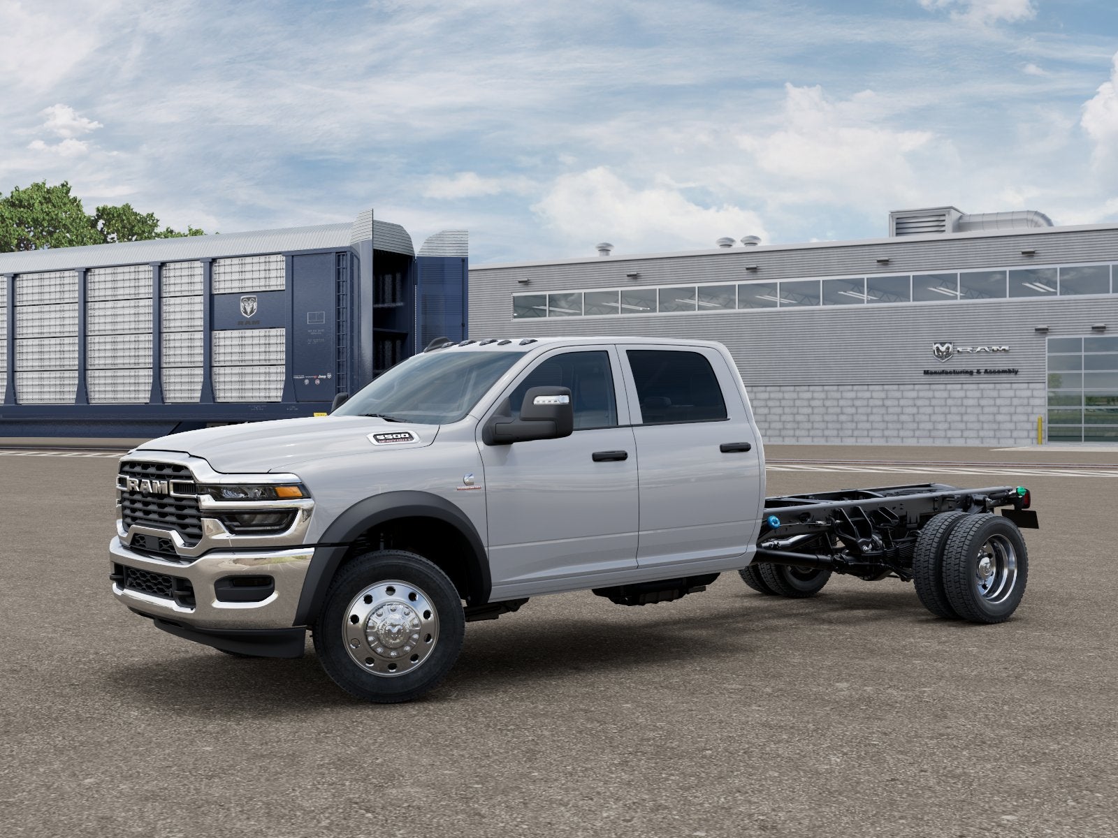 2026 RAM 5500 RAM 5500 TRADESMAN CHASSIS CREW CAB 4X4 84' CA