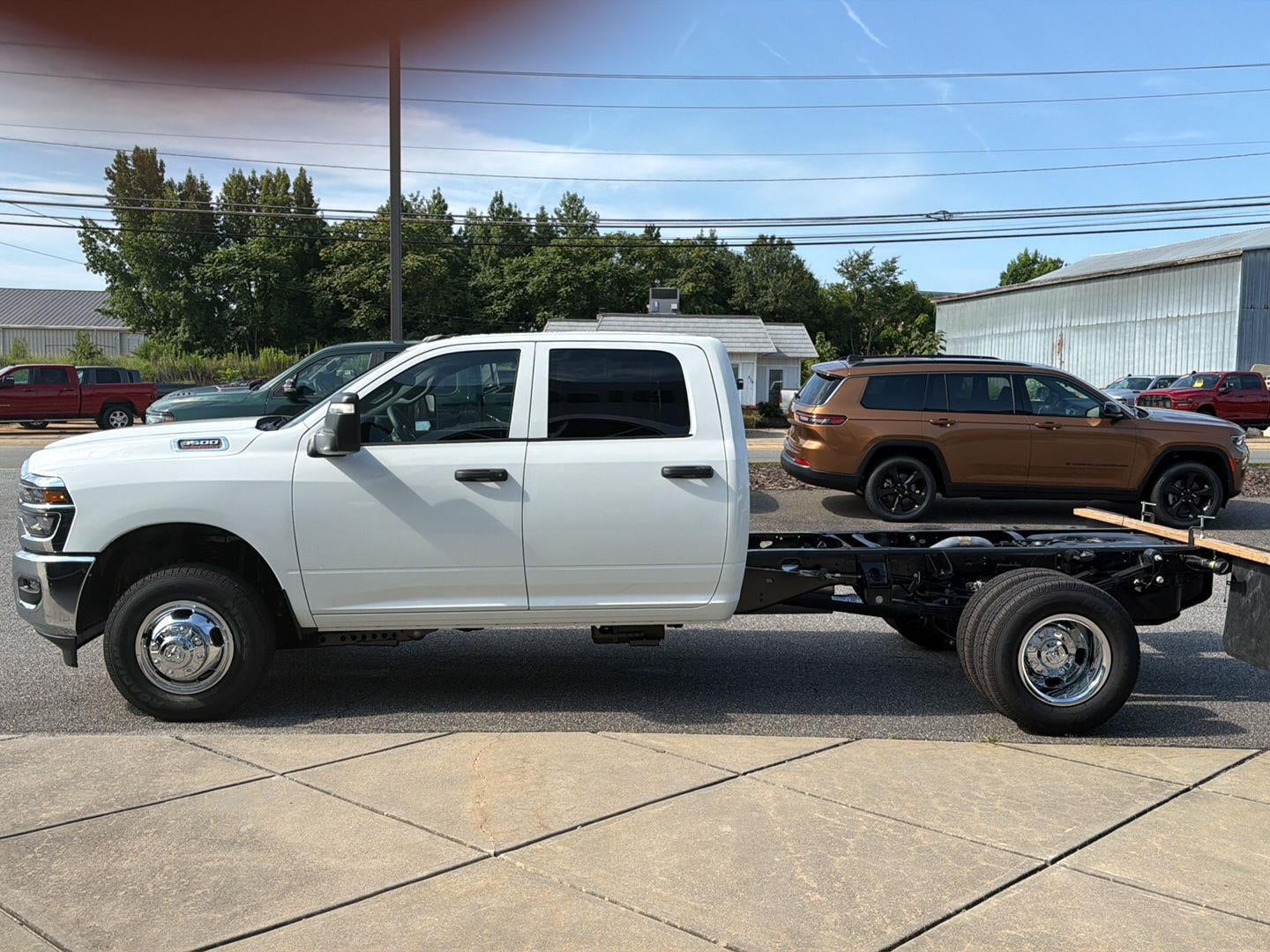 2026 RAM 3500 RAM 3500 TRADESMAN CREW CAB CHASSIS 4X4 60' CA