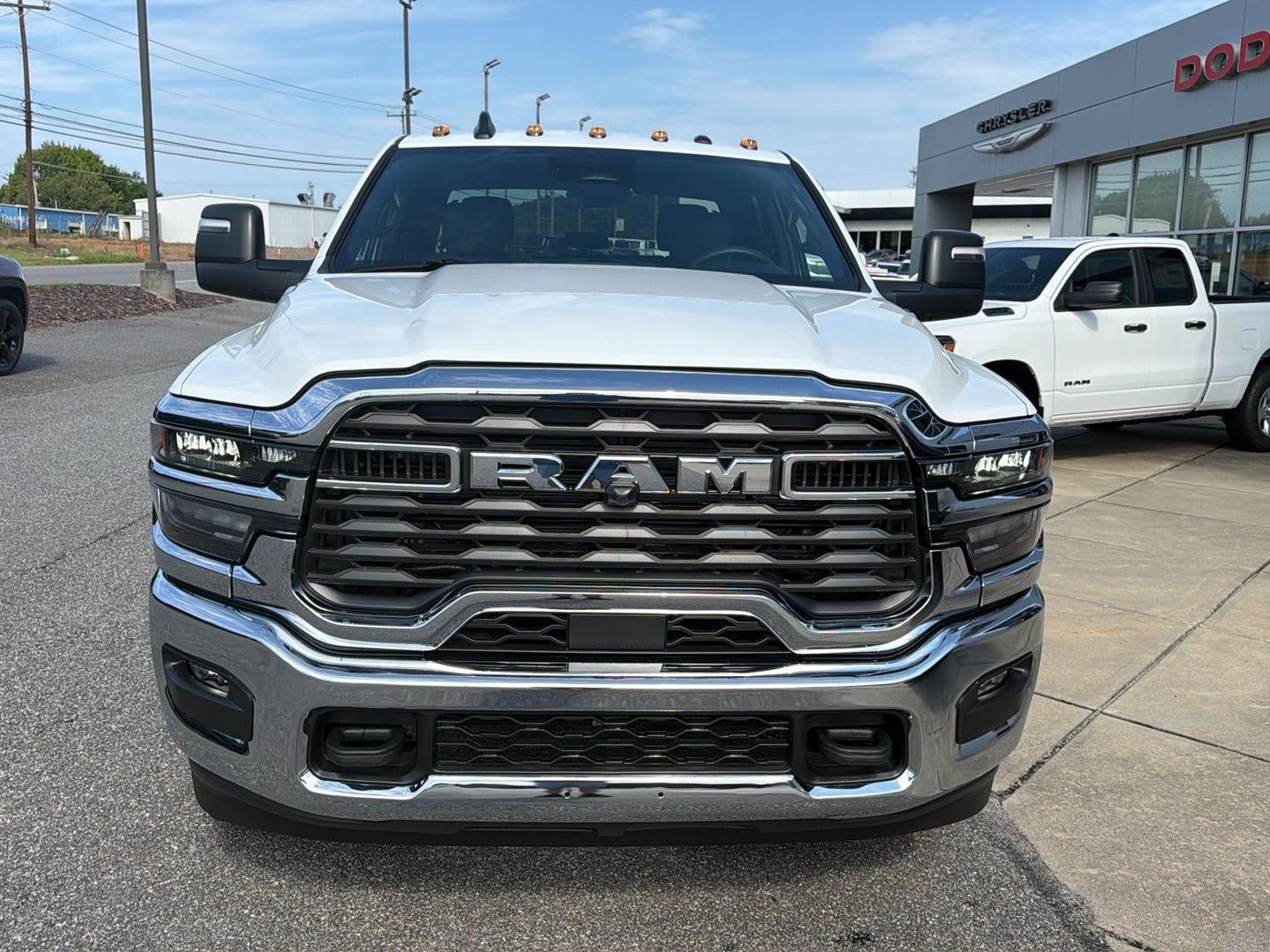 2026 RAM 3500 RAM 3500 TRADESMAN CREW CAB CHASSIS 4X4 60' CA