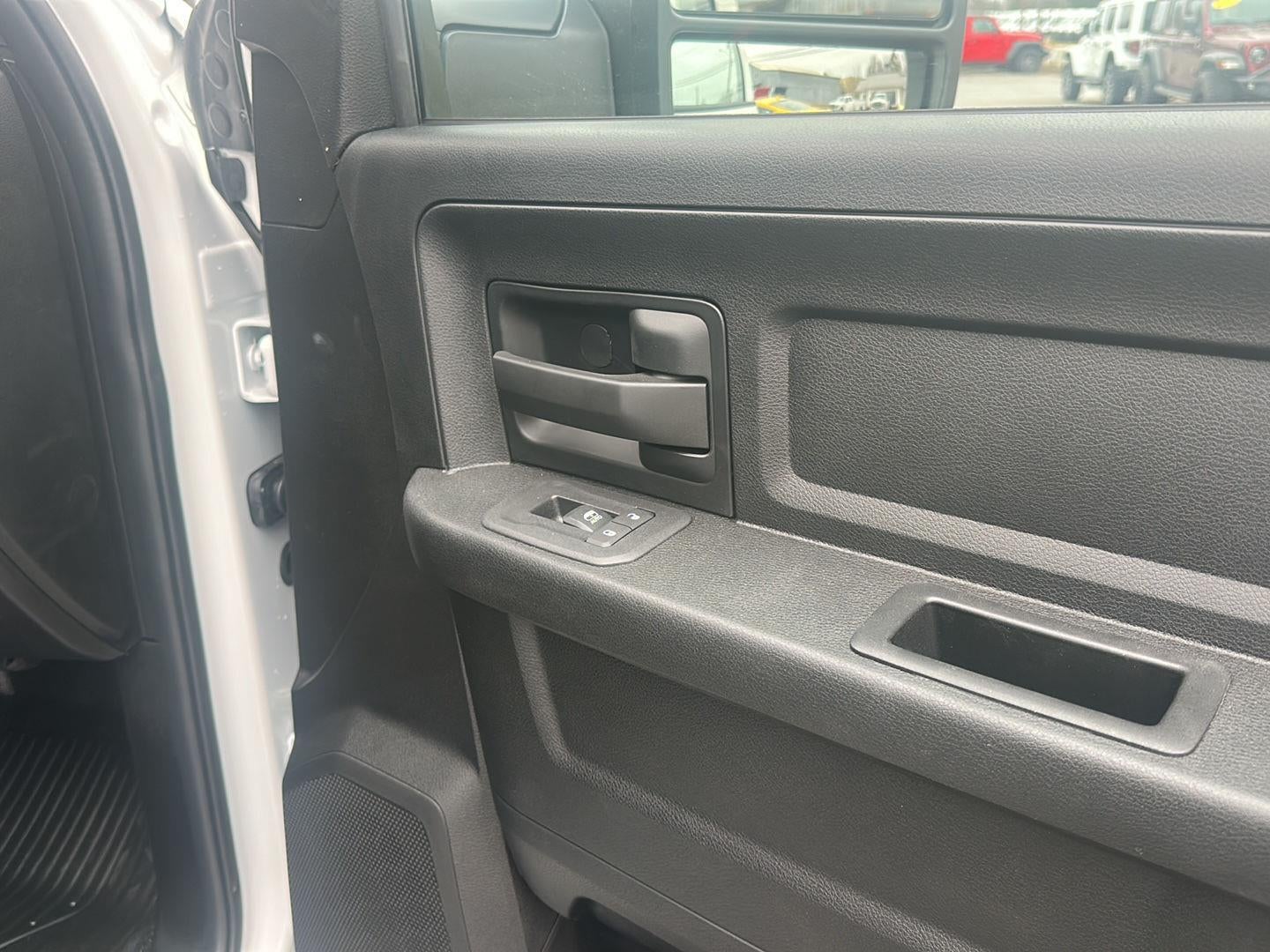 2026 RAM 3500 RAM 3500 TRADESMAN CREW CAB CHASSIS 4X4 60' CA