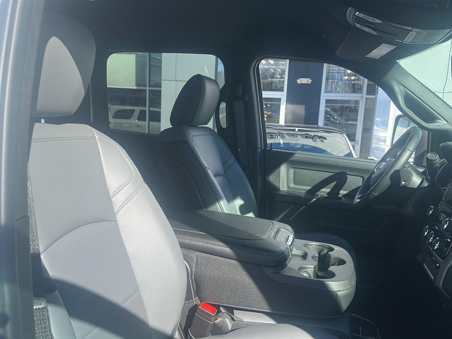 2026 RAM 3500 RAM 3500 TRADESMAN CREW CAB CHASSIS 4X4 60' CA