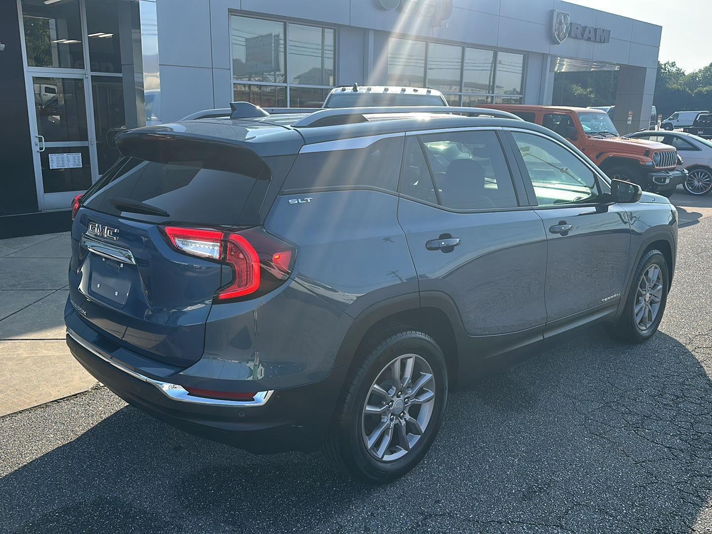 2024 GMC Terrain FWD SLT