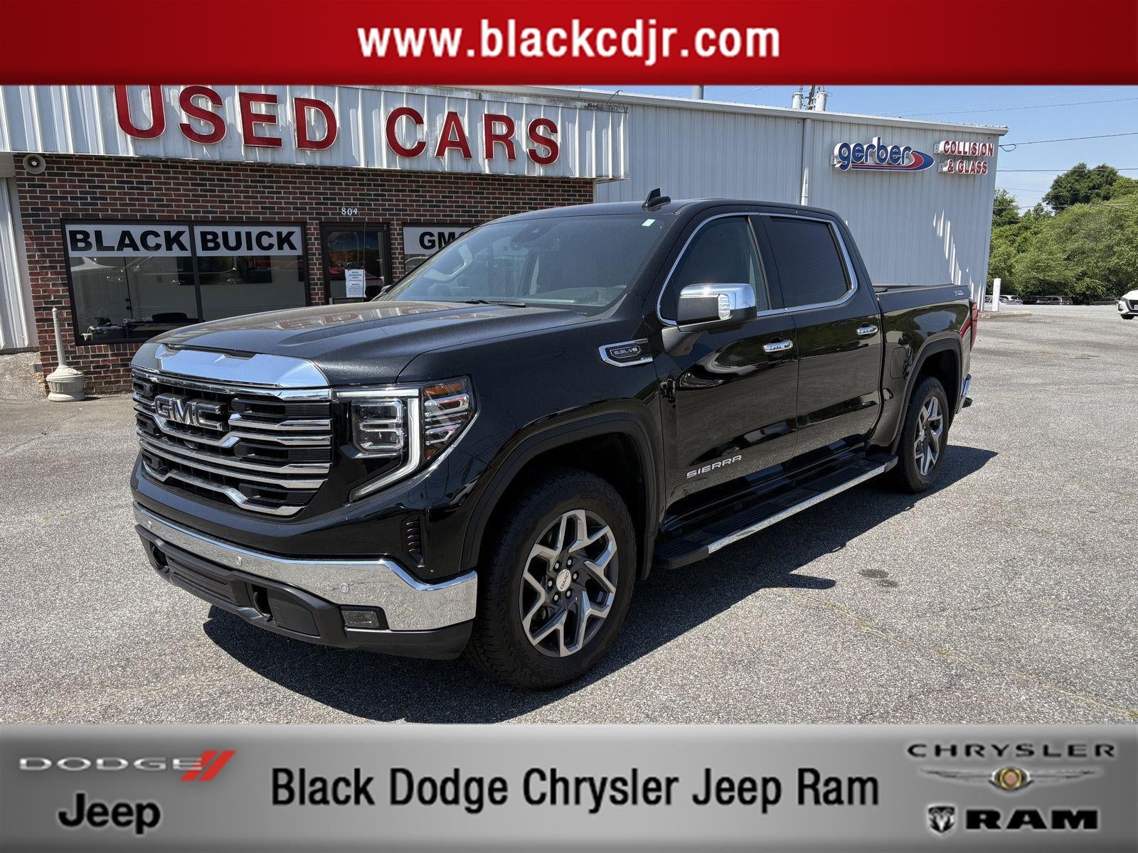 2022 GMC Sierra 4WD Crew Cab Short Box SLT's photo