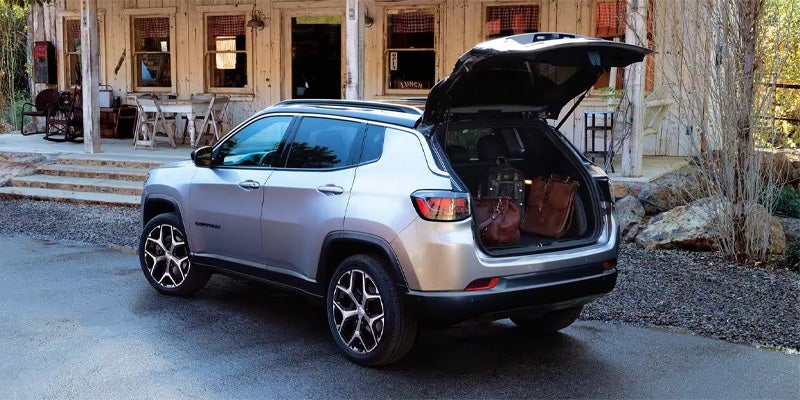 Jeep Compass Open Liftgate